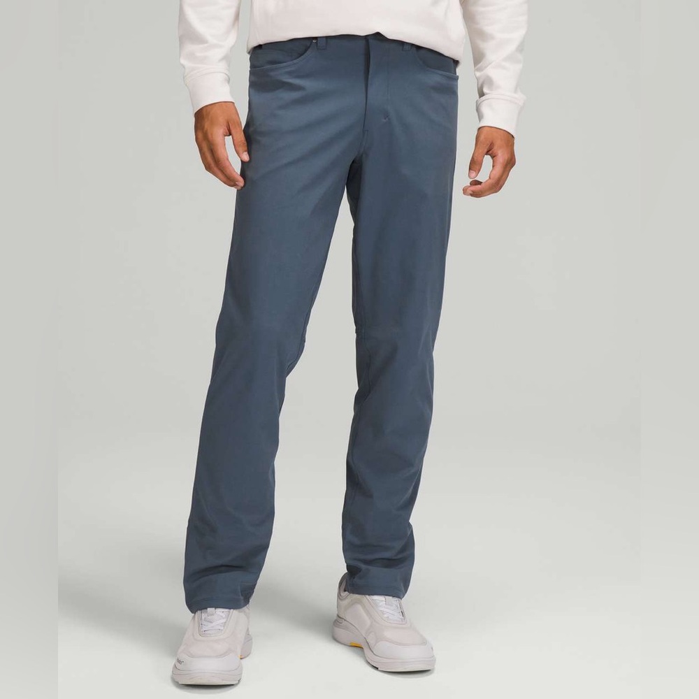 Lululemon ABC Classic-Fit 5 Pocket Pant 32" *Warpstreme
Iron Blue